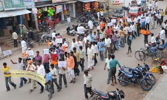 Protest rally in Manvi